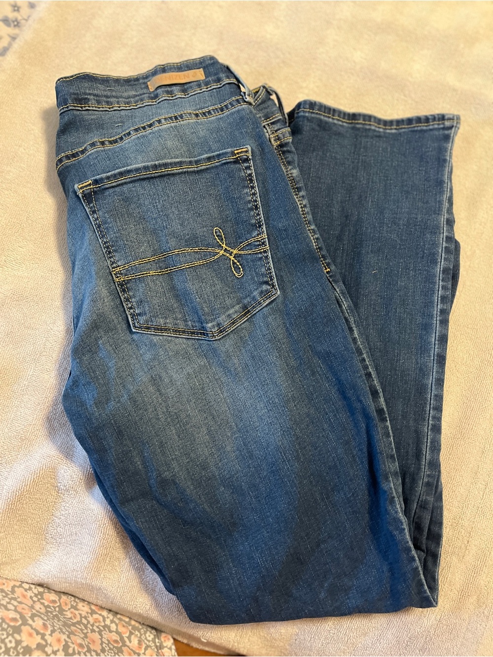 Levi's Blue Skinny Jeans with Embroidered Back Pocket